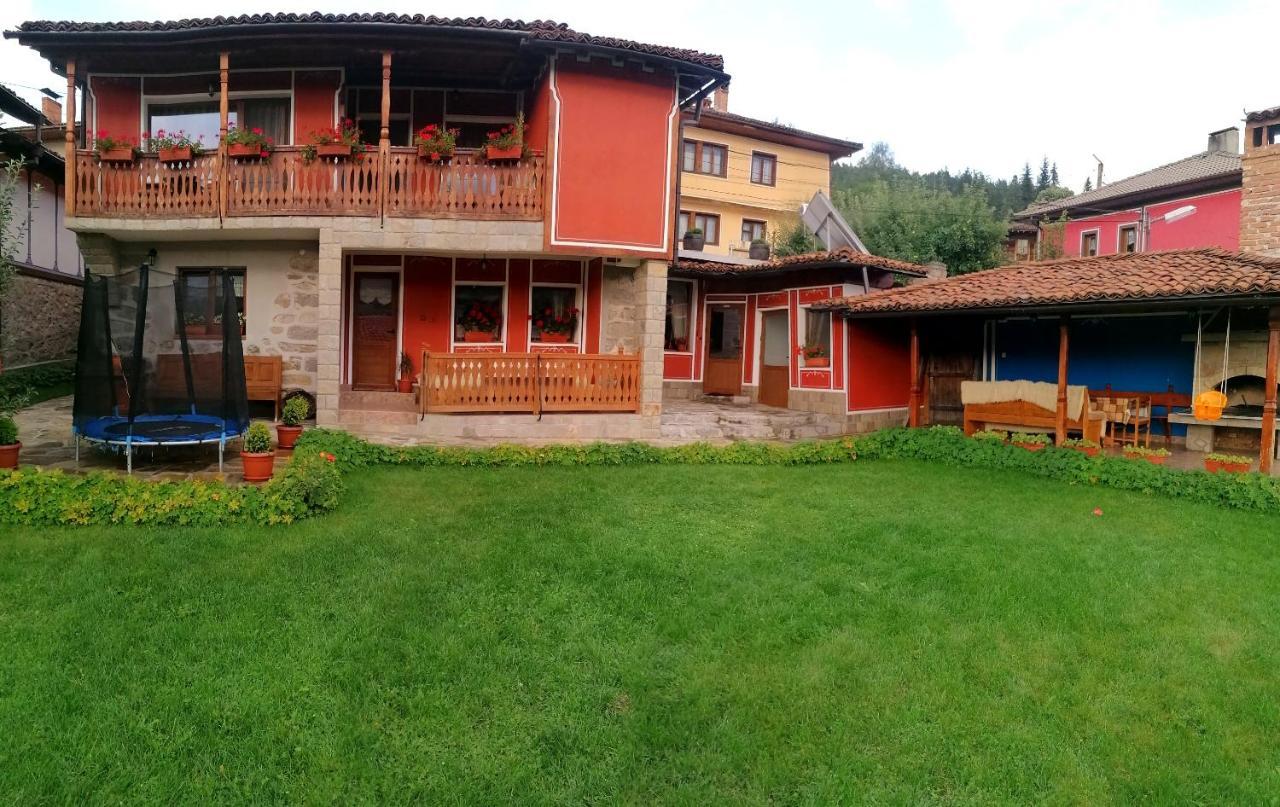 Радкината Къща Hotel Koprivshtitsa Exterior photo