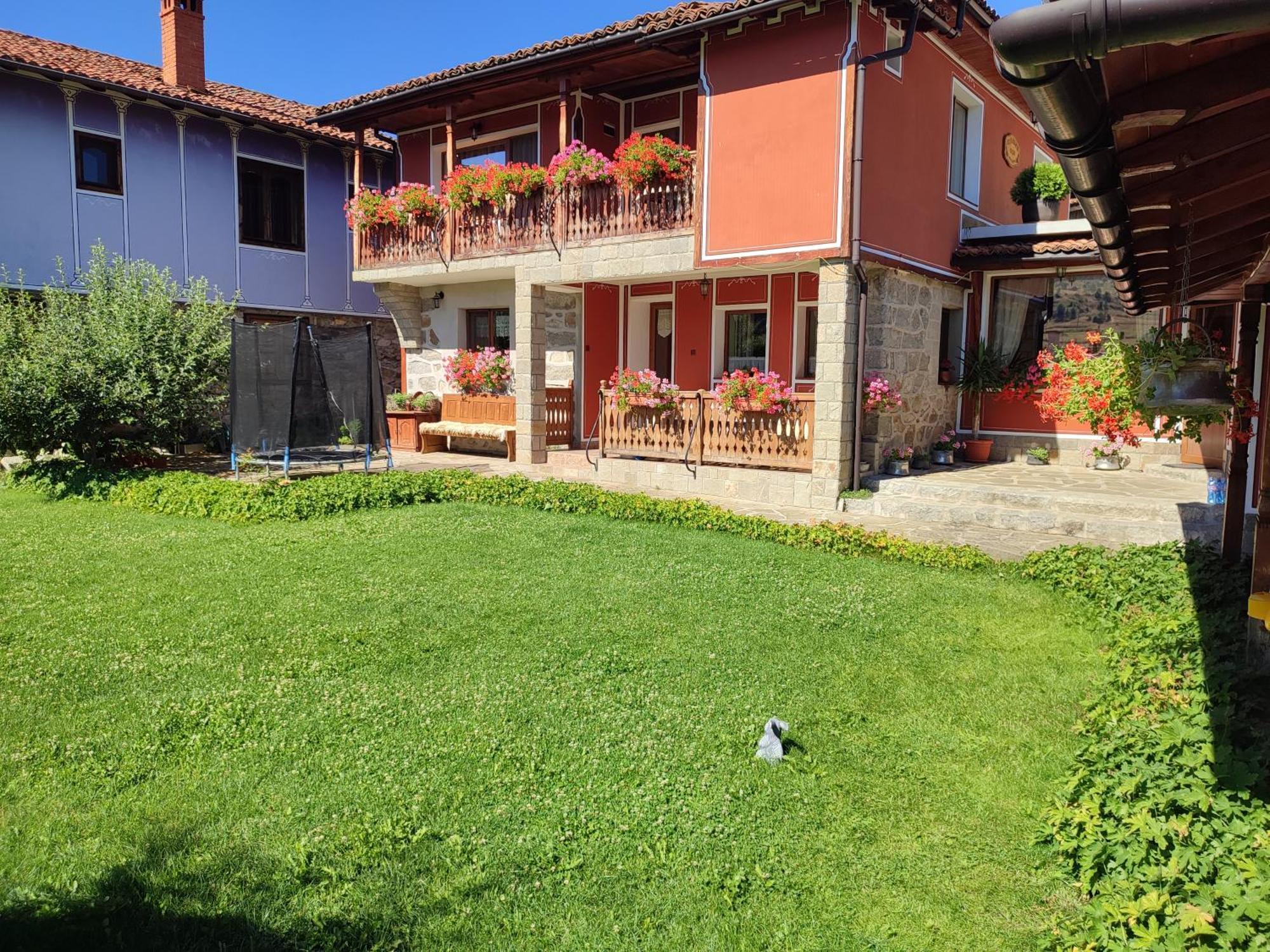 Радкината Къща Hotel Koprivshtitsa Exterior photo