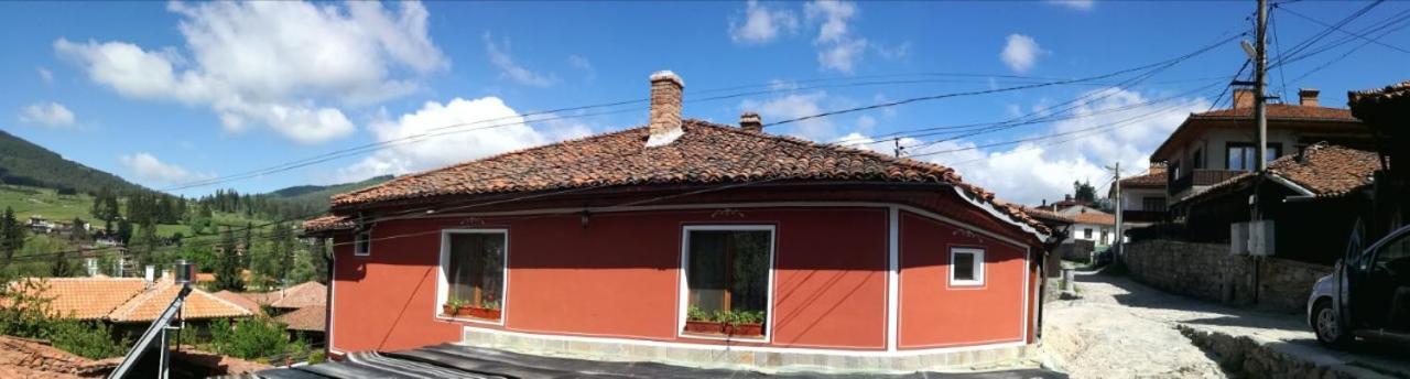 Радкината Къща Hotel Koprivshtitsa Exterior photo